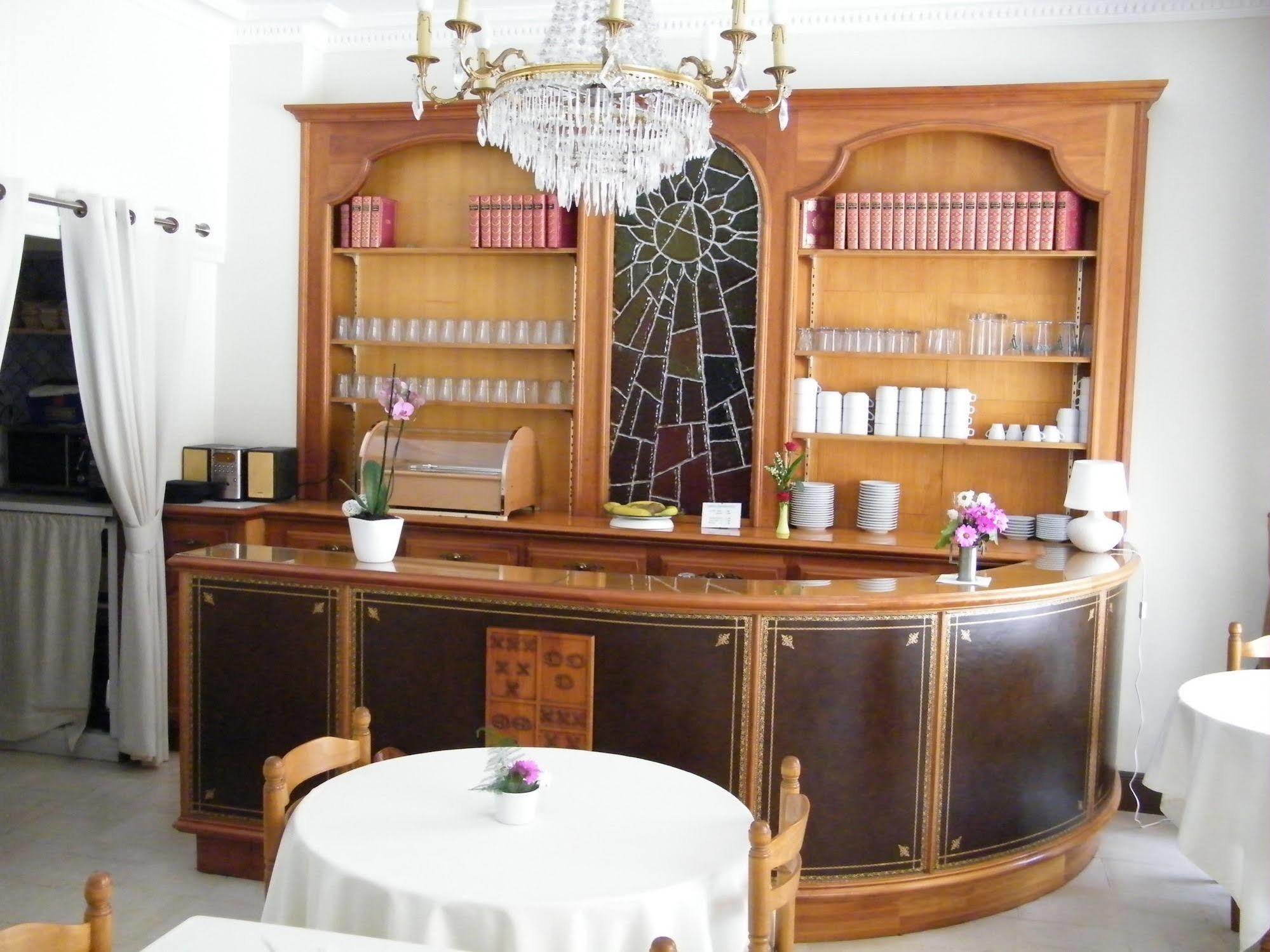 Balzac Hotel ฟูแฌร์ ภายนอก รูปภาพ