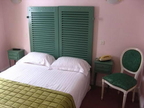 Balzac Hotel ฟูแฌร์ ภายนอก รูปภาพ